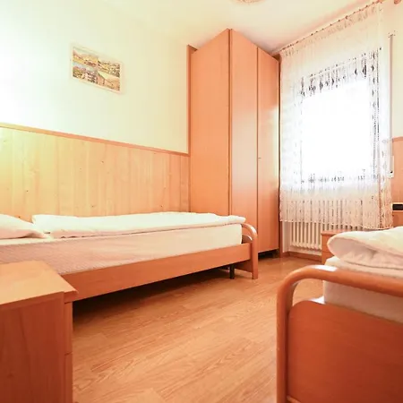Apartment Majon Fior De Bosch 1 *